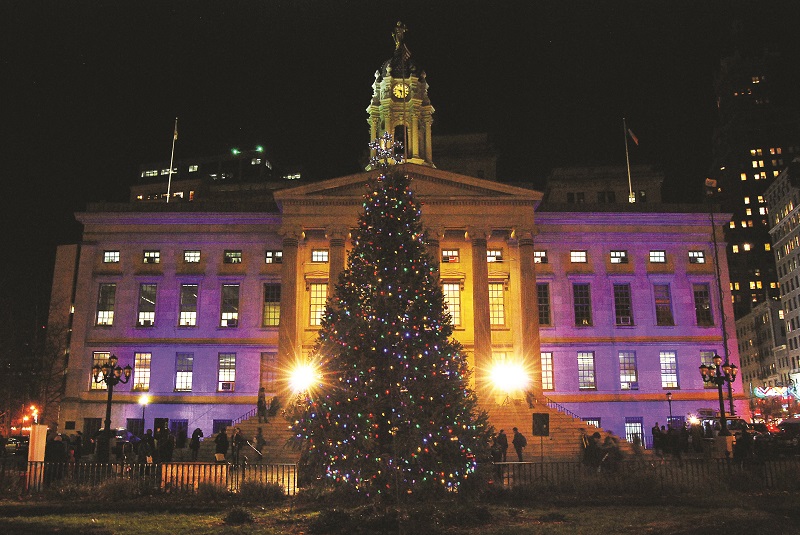 Borough Hall tree lighting includes solemn moments The Brooklyn Home