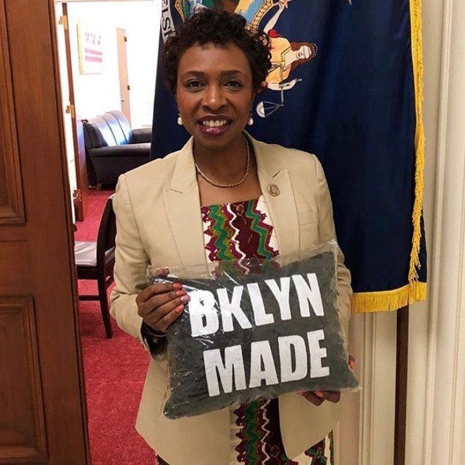 Clarke has huge lead over Bunkeddeko; challenger awaits absentee ballots