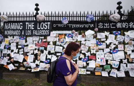 Sunset Park activists, artist set up memorial at Green-Wood Cemetery for those lost to COVID-19
