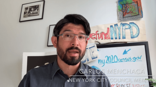 Menchaca introduces resolution to oust de Blasio