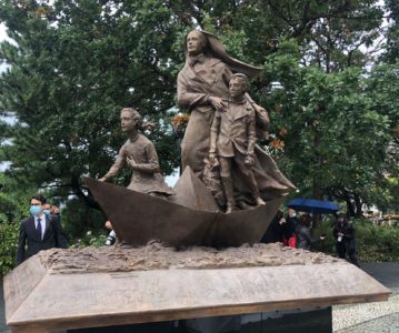 Mother Cabrini statue unveiled in lower Manhattan