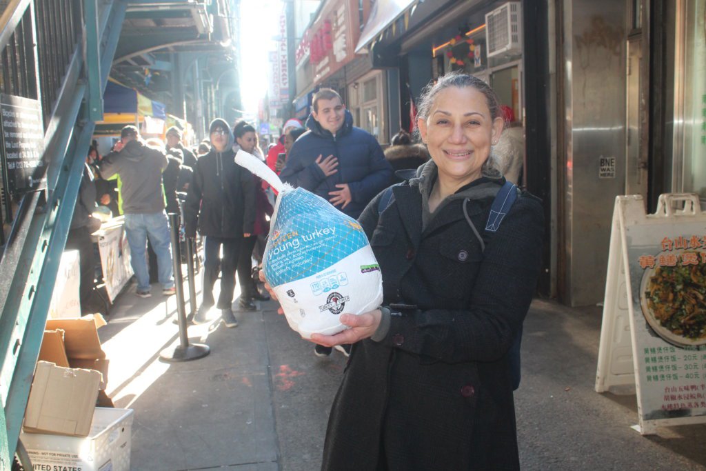 Local organizations help the hungry for Thanksgiving